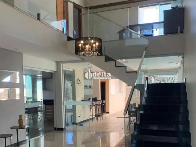 Casa / Sobrado em Condomínio para Locação em Uberlândia/MG Bosque dos Buritis 3 Quartos