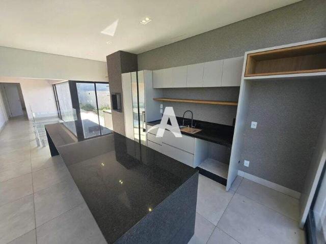 Casa / Sobrado em Condomínio para Locação em Uberlândia/MG Granja Marileusa 3 Quartos