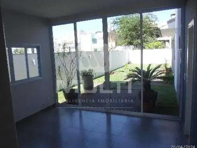Casa / Sobrado em Condomínio para Locação em Uberlândia/MG Jardins Barcelona 3 Quartos