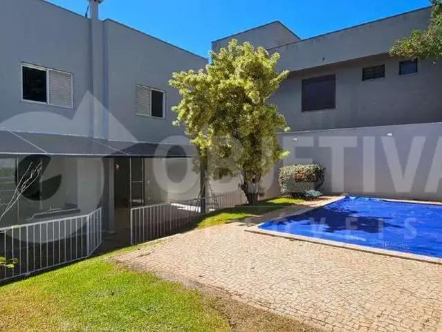 Casa / Sobrado em Condomínio para Locação em Uberlândia/MG Jardins Barcelona 4 Quartos