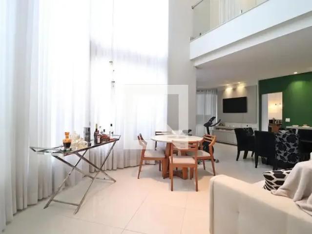 Casa / Sobrado em Condomínio para Locação em Uberlândia/MG Lagoinha 3 Quartos