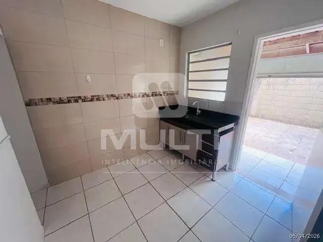 Casa / Sobrado em Condomínio para Locação em Uberlândia/MG Morada da Colina 3 Quartos