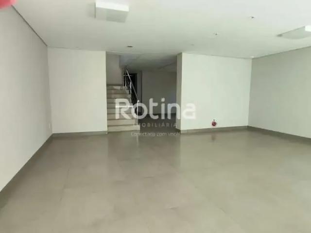 Casa / Sobrado em Condomínio para Locação em Uberlândia/MG Nova Uberlândia 4 Quartos