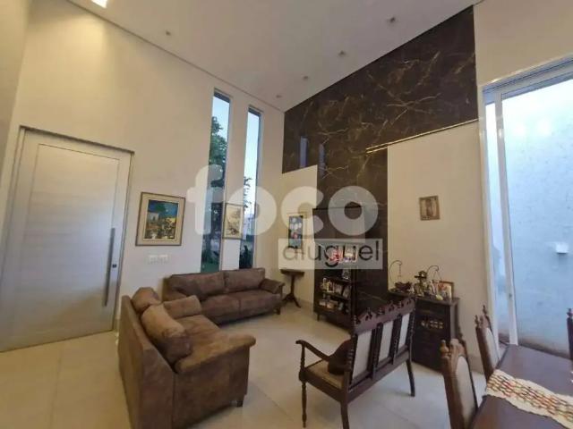 Casa / Sobrado em Condomínio para Locação em Uberlândia/MG Shopping Park 3 Quartos
