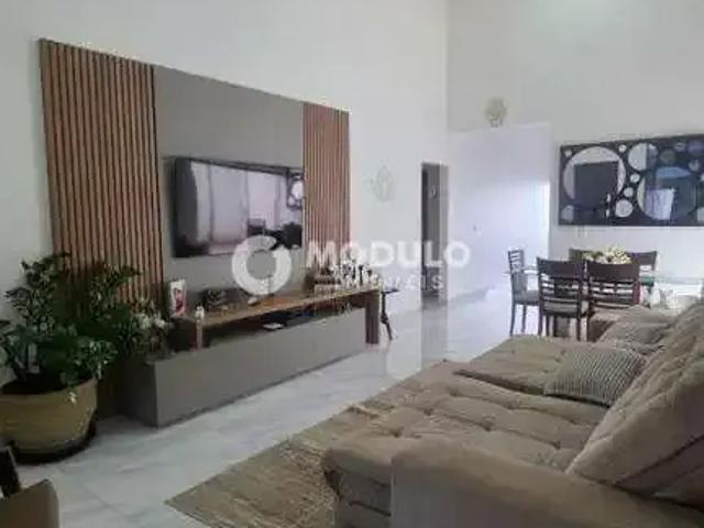 Casa / Sobrado em Condomínio para Locação em Uberlândia/MG Shopping Park 3 Quartos