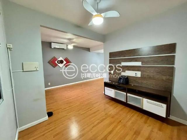 Casa / Sobrado em Condomínio para Locação em Uberlândia/MG Tubalina 3 Quartos