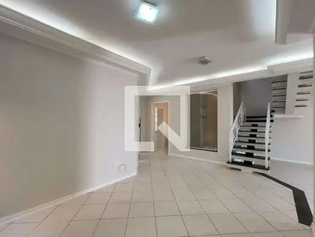 Casa / Sobrado em Condomínio para Locação em Valinhos/SP Ortizes 4 Quartos