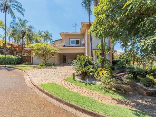 Casa / Sobrado em Condomínio para Locação em Valinhos/SP Condomínio Millenium 5 Quartos
