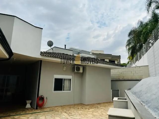 Casa / Sobrado em Condomínio para Locação em Valinhos/SP Condominio São Lourenço 3 Quartos