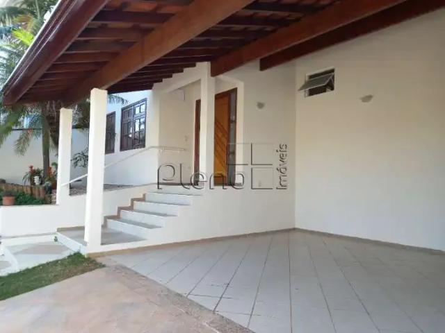 Casa / Sobrado em Condomínio para Locação em Valinhos/SP Jardim das Palmeiras 3 Quartos