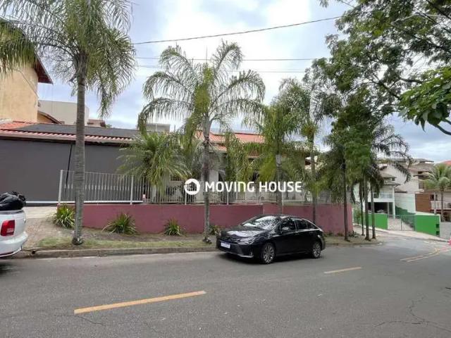 Casa / Sobrado em Condomínio para Locação em Valinhos/SP Jardim das Palmeiras 3 Quartos