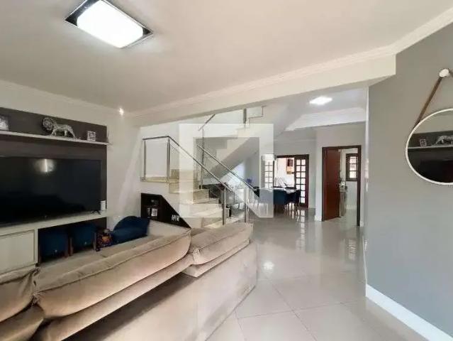 Casa / Sobrado em Condomínio para Locação em Valinhos/SP Jardim Pinheiros 3 Quartos