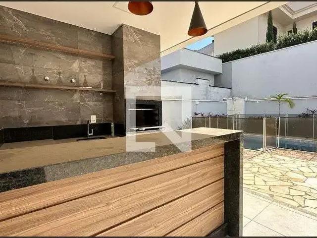 Casa / Sobrado em Condomínio para Locação em Valinhos/SP Jardim São Luiz 3 Quartos