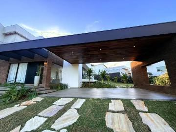 Casa / Sobrado em Condomínio para Locação em Valinhos/SP Joapiranga 3 Quartos