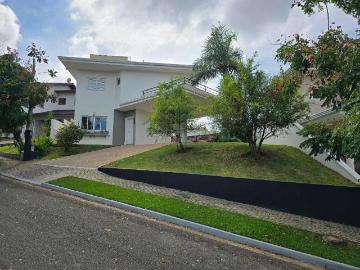 Casa / Sobrado em Condomínio para Locação em Valinhos/SP Lenheiro 3 Quartos