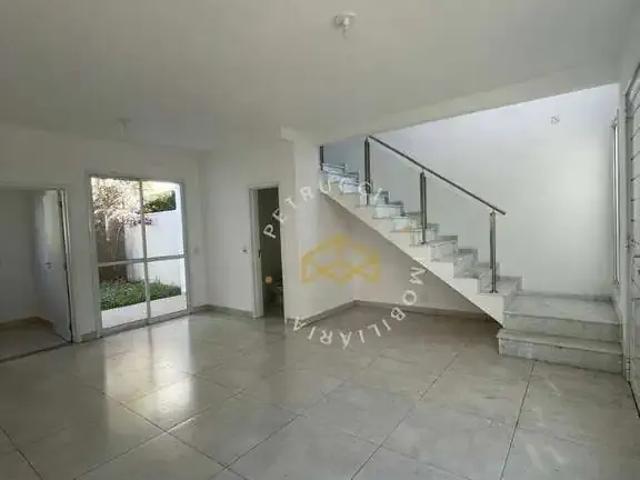 Casa / Sobrado em Condomínio para Locação em Valinhos/SP Roncáglia 3 Quartos