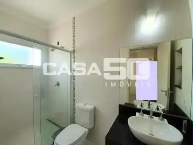 Casa / Sobrado em Condomínio para Locação em Valinhos/SP Roncáglia 3 Quartos