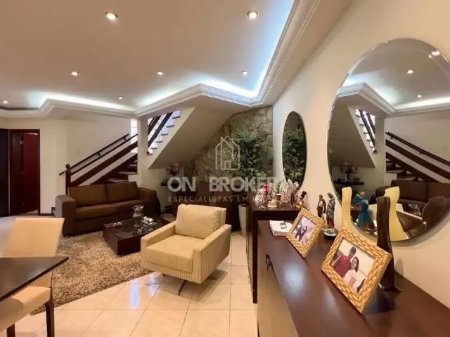 Casa / Sobrado em Condomínio para Locação em Valinhos/SP Santa Cruz 4 Quartos