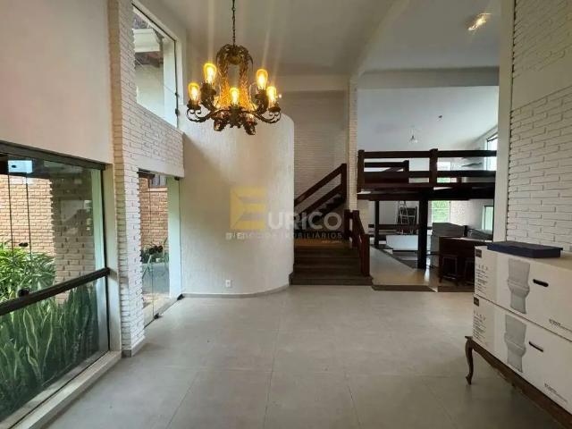 Casa / Sobrado em Condomínio para Locação em Valinhos/SP Village Sans Souci 5 Quartos