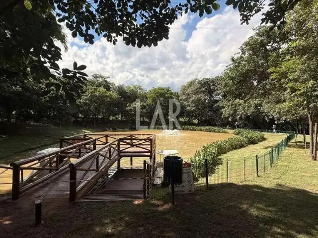 Casa / Sobrado em Condomínio para Locação em Vespasiano/MG Alphaville 4 Quartos