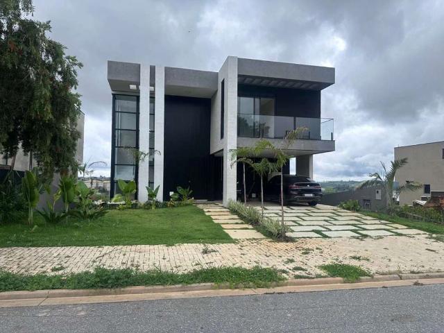 Casa / Sobrado em Condomínio para Locação em Vespasiano/MG Alphaville 5 Quartos