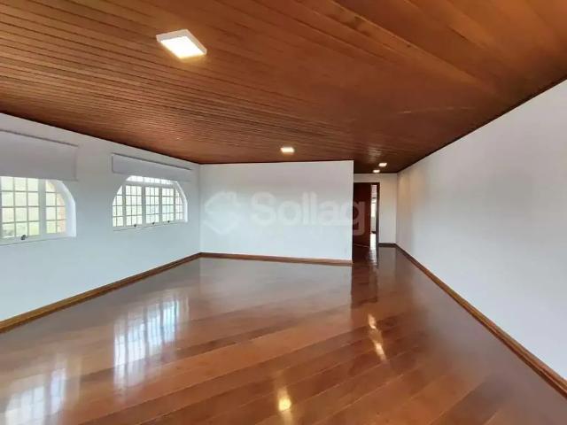 Casa / Sobrado em Condomínio para Locação em Vinhedo/SP Condomínio Estância Marambaia 4 Quartos