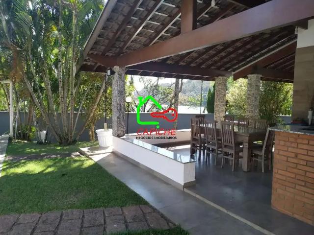 Casa / Sobrado em Condomínio para Locação em Vinhedo/SP Caixa D´Água 3 Quartos