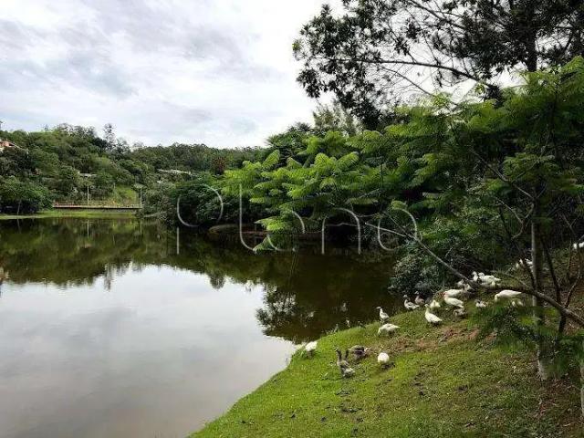 Casa / Sobrado em Condomínio para Locação em Vinhedo/SP Caixa D´Água 4 Quartos