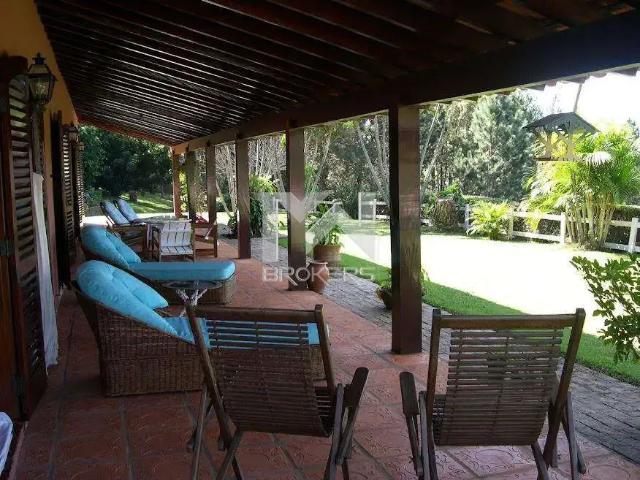 Casa / Sobrado em Condomínio para Locação em Vinhedo/SP Caixa D´Água 4 Quartos