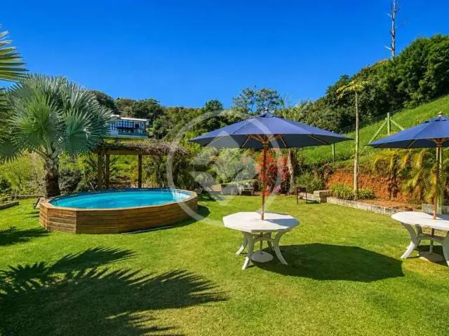 Casa / Sobrado em Condomínio para Locação em Vinhedo/SP Caixa D´Água 4 Quartos