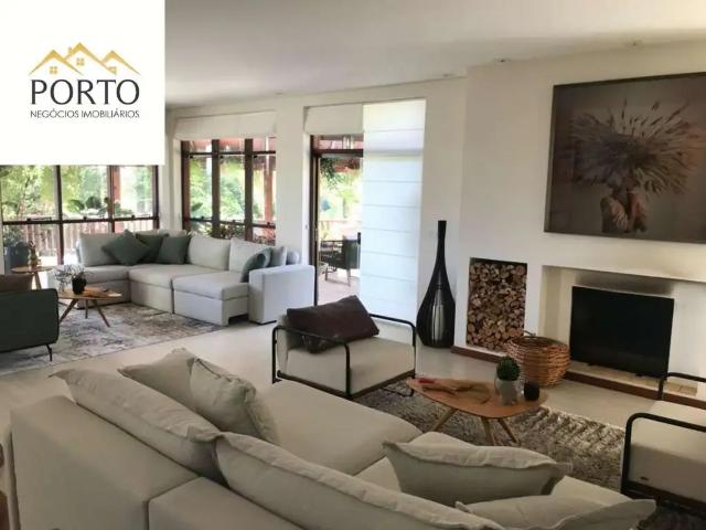 Casa / Sobrado em Condomínio para Locação em Vinhedo/SP Caixa D´Água 4 Quartos
