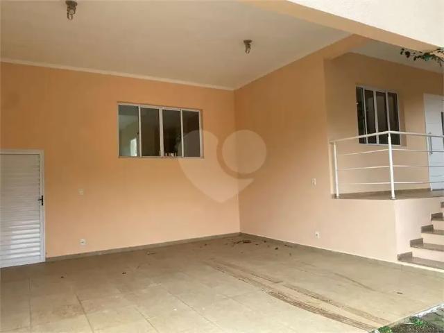 Casa / Sobrado em Condomínio para Locação em Vinhedo/SP Bosque 3 Quartos