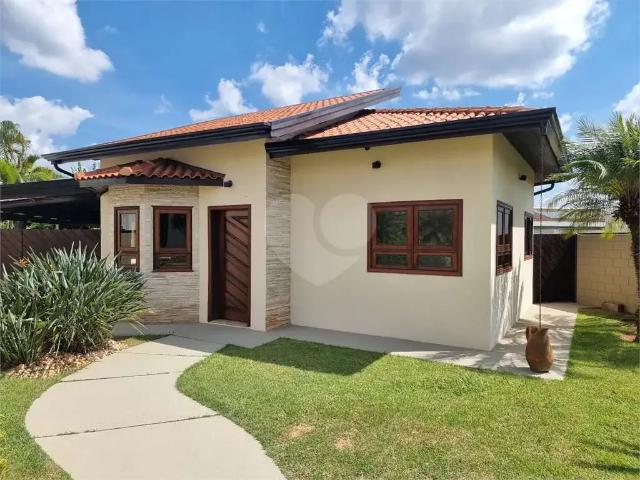 Casa / Sobrado em Condomínio para Locação em Vinhedo/SP Bosque 3 Quartos