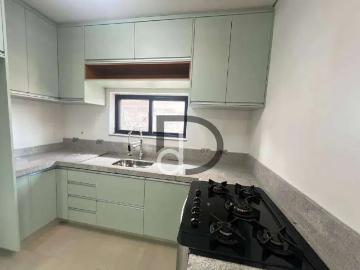 Casa / Sobrado em Condomínio para Locação em Vinhedo/SP Bosque 4 Quartos