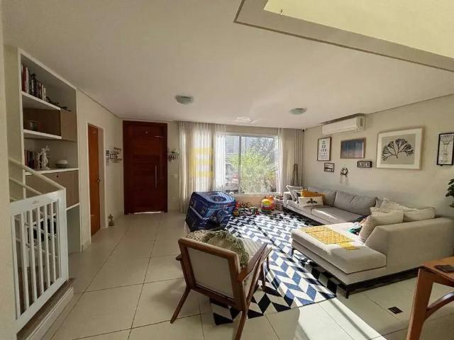 Casa / Sobrado em Condomínio para Locação em Vinhedo/SP Observatório 4 Quartos