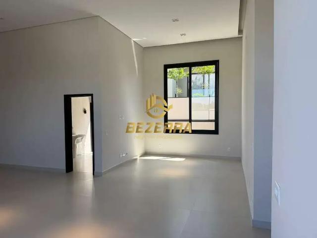 Casa / Sobrado em Condomínio para Locação em Vinhedo/SP Loteamento Recanto dos Paturis 4 Quartos