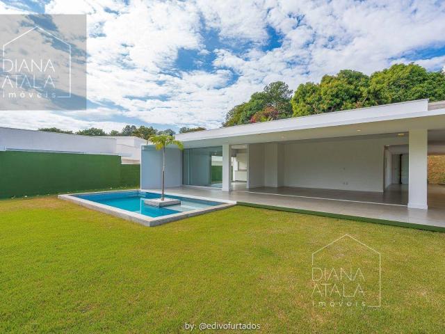 Casa / Sobrado em Condomínio para Locação em Vinhedo/SP Marambaia 3 Quartos