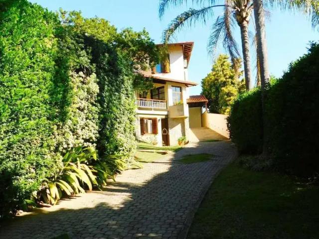 Casa / Sobrado em Condomínio para Locação em Vinhedo/SP Marambaia 4 Quartos