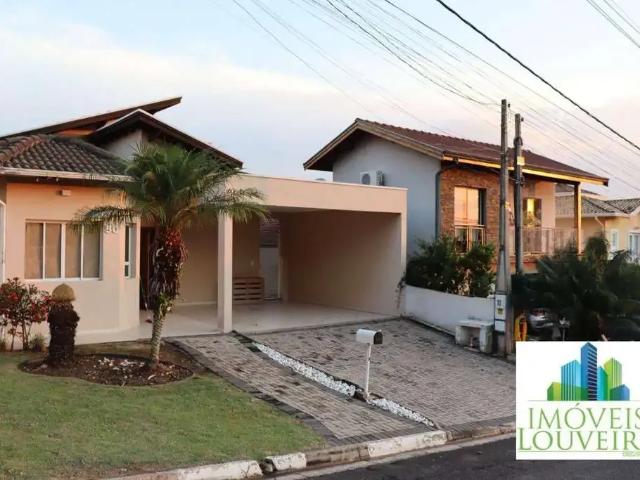 Casa / Sobrado em Condomínio para Locação em Vinhedo/SP Pinheirinho 3 Quartos