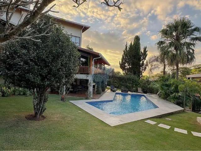 Casa / Sobrado em Condomínio para Locação em Vinhedo/SP Vale da Santa Fé 4 Quartos