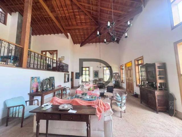 Casa / Sobrado em Condomínio para Locação em Vinhedo/SP Vale da Santa Fé 6 Quartos