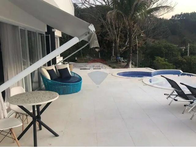Casa / Sobrado em Condomínio para Locação em Vinhedo/SP Vale da Santa Fé 3 Quartos