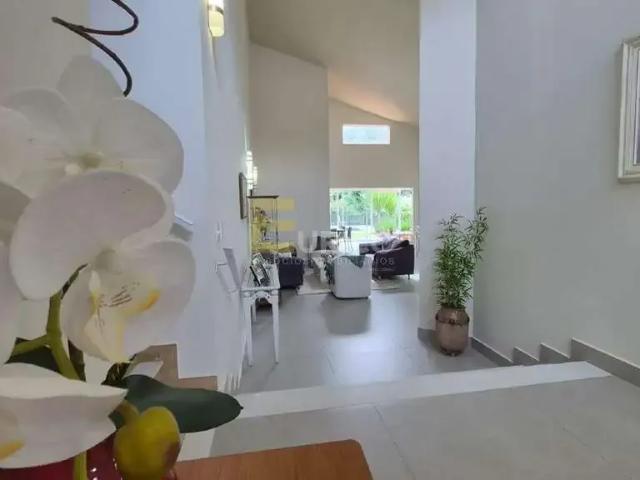 Casa / Sobrado em Condomínio para Locação em Vinhedo/SP Vista Alegre 4 Quartos