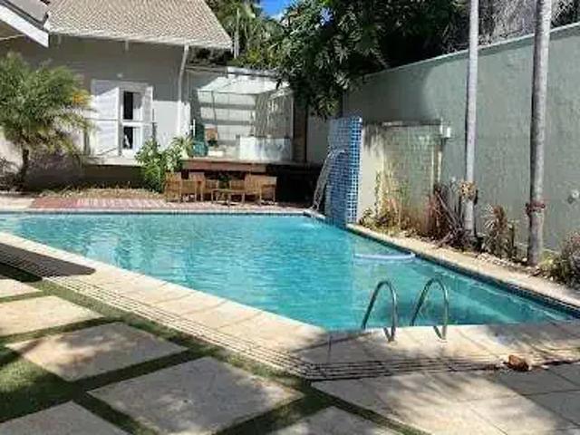 Casa / Sobrado em Condomínio para Locação em Vinhedo/SP Vista Alegre 4 Quartos