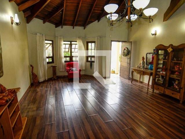 Casa / Sobrado em Condomínio para Locação em Viamão/RS Tarumã 4 Quartos