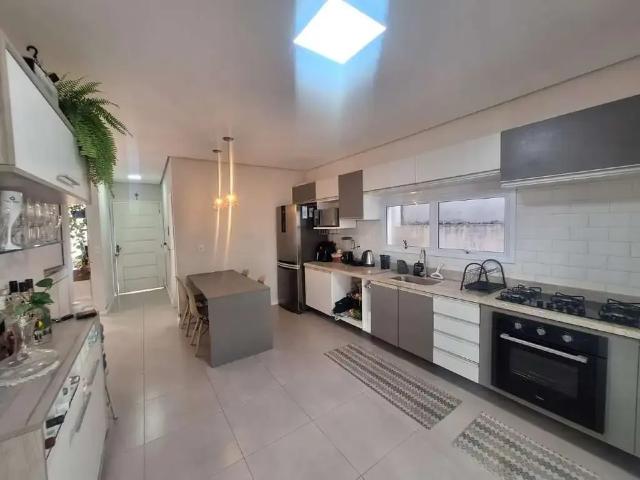 Casa / Sobrado em Condomínio para Locação em Viamão/RS Cocão 4 Quartos