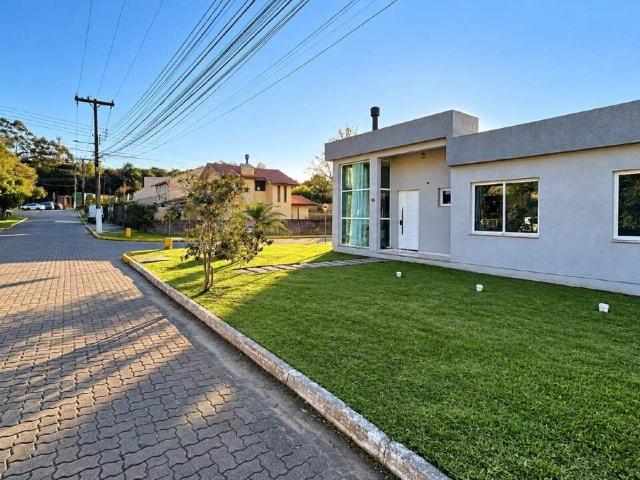 Casa / Sobrado em Condomínio para Locação em Viamão/RS São Lucas 3 Quartos