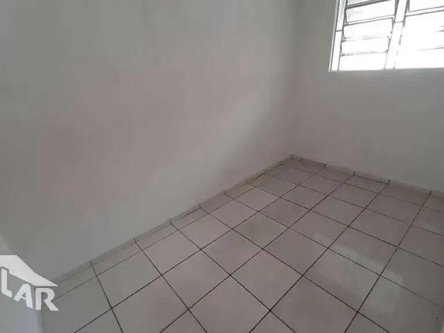 Casa / Sobrado em Condomínio para Locação em Volta Redonda/RJ Centro 2 Quartos