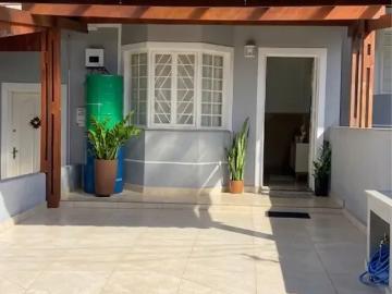 Casa / Sobrado em Condomínio para Locação em Volta Redonda/RJ Jardim Amália 3 Quartos