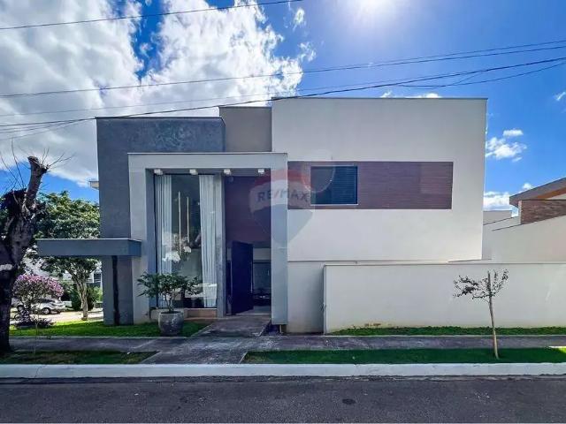 Casa / Sobrado em Condomínio para Locação em Votorantim/SP Chácaras Residenciais Santa Maria 5 Quartos